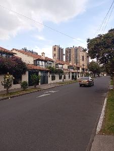 Casa de 4 alcobas en venta en La Floresta, Bogotá, 140 m² · foto 2 de 20