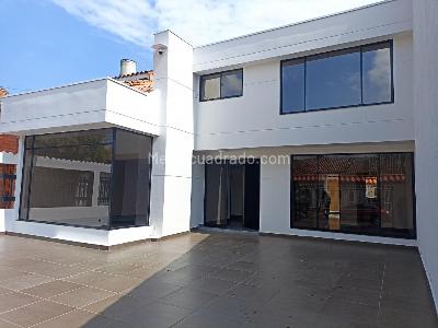 Casa en venta en Alhambra, Bogotá · foto 2 de 20