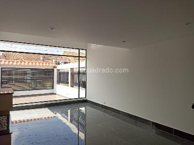 Casa en venta en Alhambra, Bogotá · foto 3 de 20