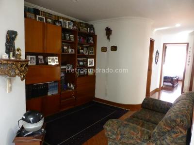 Apartamento en venta en Santa Barbara Occidental, Bogotá · foto 14 de 20