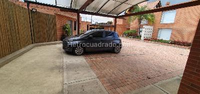Casa de 4 alcobas en venta en San Jose De Bavaria, Bogotá, 550 m² · foto 14 de 20