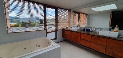 Casa de 4 alcobas en venta en San Jose De Bavaria, Bogotá, 550 m² · foto 20 de 20