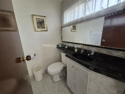 Casa de 4 alcobas en venta en El Batán, Bogotá, 289 m² · foto 5 de 20