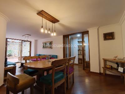 Apartamento de 2 alcobas en venta en Chico Reservado, Bogotá, 89 m² · foto 4 de 20