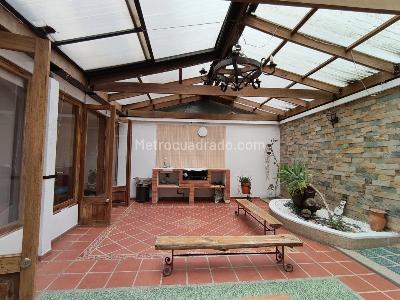 Apartamento de 2 alcobas en venta en Chico Reservado, Bogotá, 89 m² · foto 13 de 20