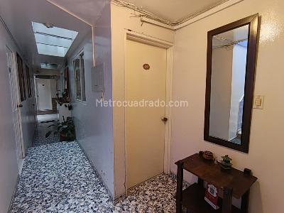 Casa de 5 alcobas en venta en El Recuerdo, Bogotá, 167 m² · foto 5 de 13
