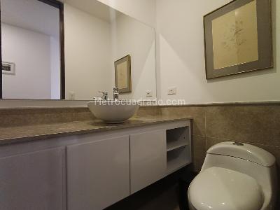 Apartamento de 3 alcobas en venta en San Patricio, Bogotá, 130 m² · foto 3 de 20