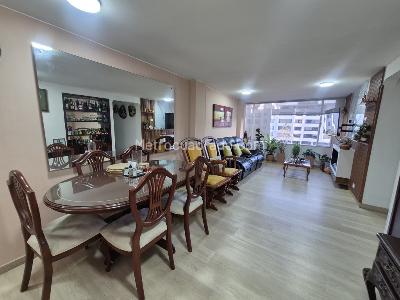 Apartamento de 3 alcobas en venta en Santa Barbara, Bogotá, 100 m² · foto 3 de 19