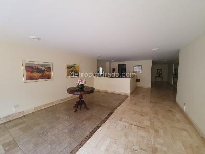Apartamento en venta en Santa Barbara Central, Bogotá · foto 2 de 16