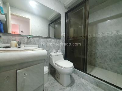 Apartamento en venta en Santa Barbara Central, Bogotá · foto 9 de 16