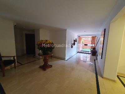 Apartamento en venta en Recodo Del Country, Bogotá · foto 2 de 20