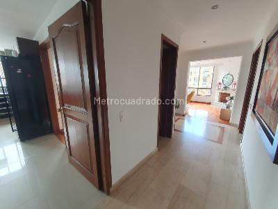Apartamento en venta en San Patricio, Bogotá · foto 4 de 20