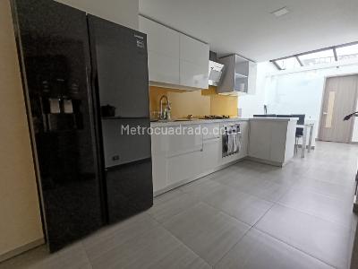 Casa de 4 alcobas en venta en Alhambra, Bogotá, 318 m² · foto 5 de 20