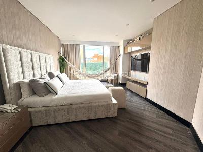 Apartamento de 4 alcobas en venta en Las Colinas, Bogotá, 254 m² · foto 1 de 20