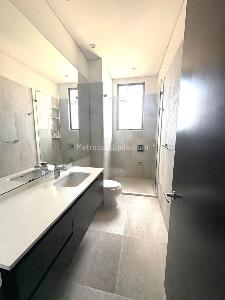 Apartamento de 4 alcobas en venta en Las Colinas, Bogotá, 254 m² · foto 19 de 20