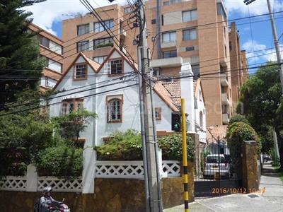 Casa en venta en Los Rosales, Bogotá · foto 3 de 16