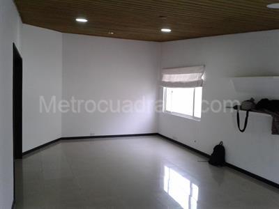 Apartamento en venta en Santa Barbara Central, Bogotá · foto 2 de 18
