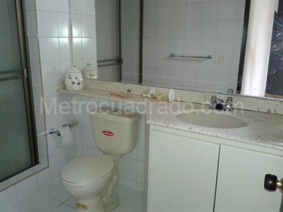 Apartamento en venta en Santa Barbara Central, Bogotá · foto 14 de 18