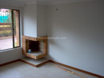 Casa de 5 alcobas en venta en Chía, 245 m² · foto 3 de 14
