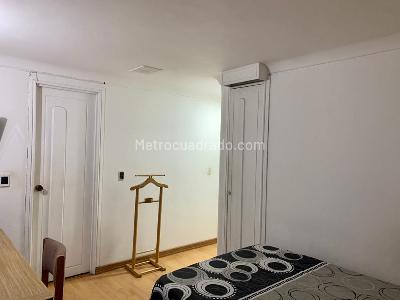 Apartamento de 5 alcobas en venta en Santa Barabara, Bogotá, 400 m² · foto 10 de 19