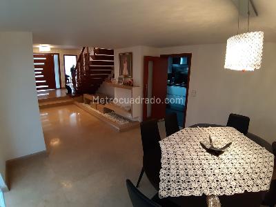Casa de 3 alcobas en venta en Santa Ana Occidental, Bogotá, 180 m² · foto 5 de 17