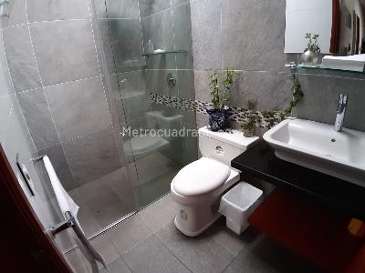 Casa de 3 alcobas en venta en Santa Ana Occidental, Bogotá, 180 m² · foto 16 de 17