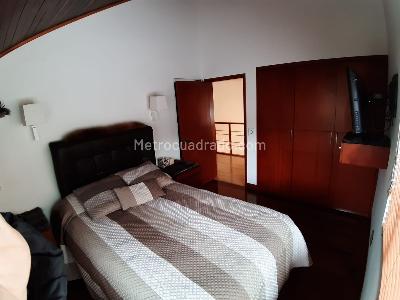 Casa de 3 alcobas en venta en Santa Ana Occidental, Bogotá, 180 m² · foto 10 de 17
