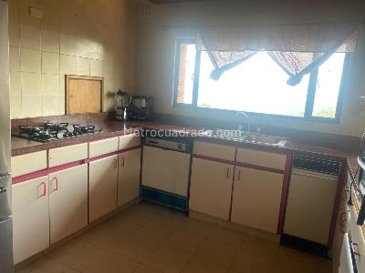 Casa de 4 alcobas en venta en Torca I, Bogotá, 300 m² · foto 8 de 13