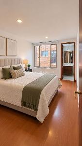 Apartamento de 3 alcobas en venta en Santa Barbara Central, Bogotá, 128 m² · foto 10 de 19