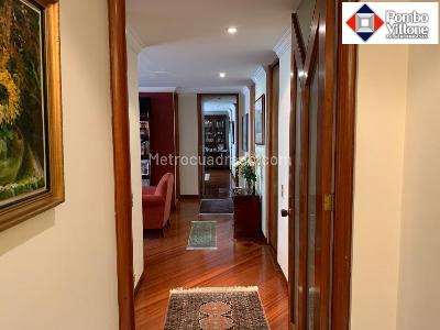Apartamento de 3 alcobas en venta en La Cabrera, Bogotá, 259 m² · foto 12 de 20