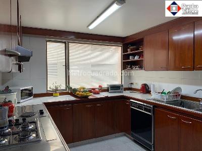 Apartamento de 3 alcobas en venta en La Cabrera, Bogotá, 259 m² · foto 14 de 20