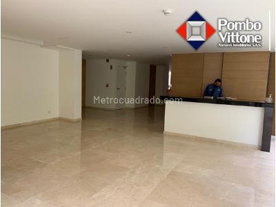 Casa de 3 alcobas en venta en Los Rosales, Bogotá, 213 m² · foto 2 de 13