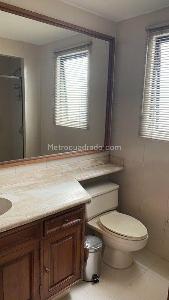 Apartamento en venta en Los Rosales, Bogotá · foto 6 de 12