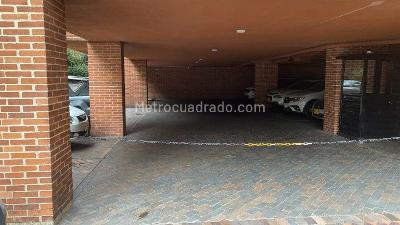 Apartamento en venta en Los Rosales, Bogotá · foto 8 de 12
