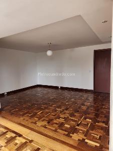 Apartamento de 3 alcobas en venta en Centro Internacional, Bogotá, 240 m² · foto 4 de 9