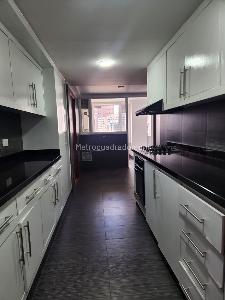 Apartamento de 3 alcobas en venta en Centro Internacional, Bogotá, 240 m² · foto 5 de 9