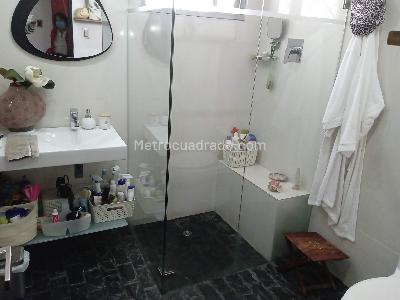 Apartamento de 2 alcobas en venta en Santa Ana Occidental, Bogotá, 133 m² · foto 19 de 20