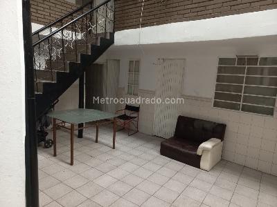Casa de 5 alcobas en venta en Pio Xii, Bogotá, 213 m² · foto 9 de 20