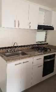 Apartamento en venta en Villas De Granada, Bogotá · foto 9 de 13