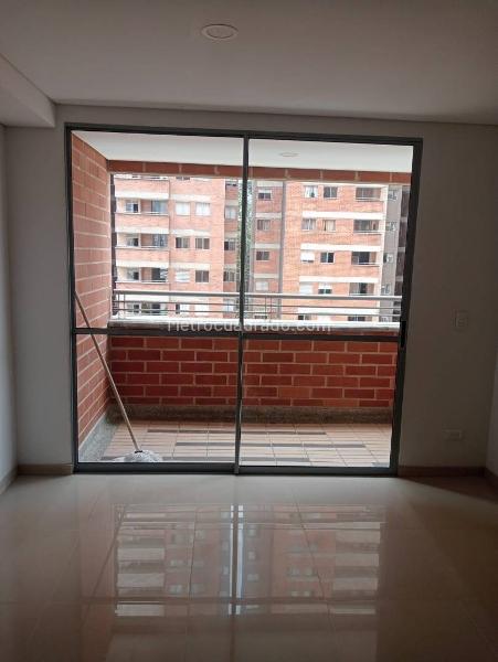 Spectacular 3BR Apartment in Exclusive Clubhouse in Itag³í - 2