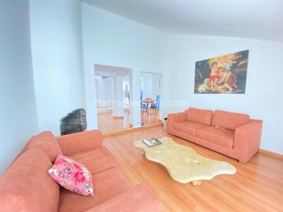 Casa en venta en Alhambra, Bogotá · foto 3 de 20