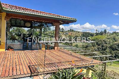 Casa de 3 alcobas en venta en Rionegro, Rionegro, 275 m² · foto 6 de 9