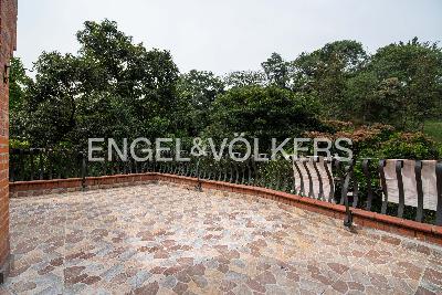 Casa de 5 alcobas en venta en La Frontera, Medellín, 389 m² · foto 7 de 16
