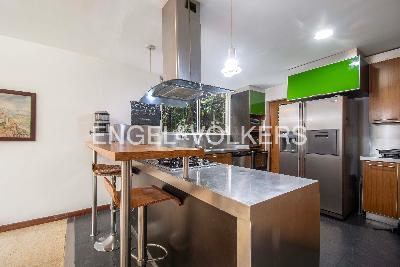Casa de 3 alcobas en venta en Loma Del Chocho, Medellín, 246 m² · foto 4 de 12