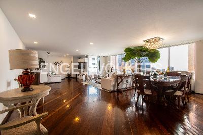Apartamento en venta en El Tesoro, Medellín · foto 2 de 12