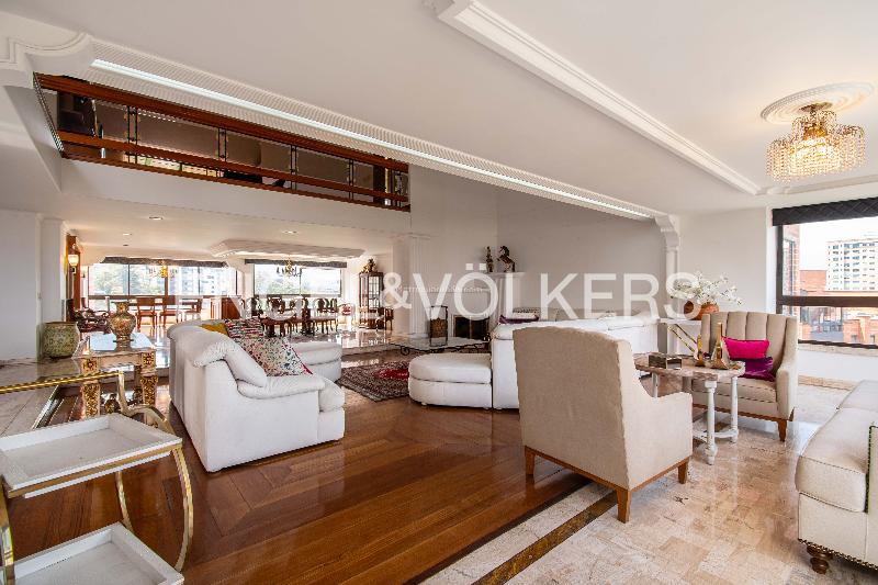Impressive 4BR Duplex Penthouse in Los Balsos - 2