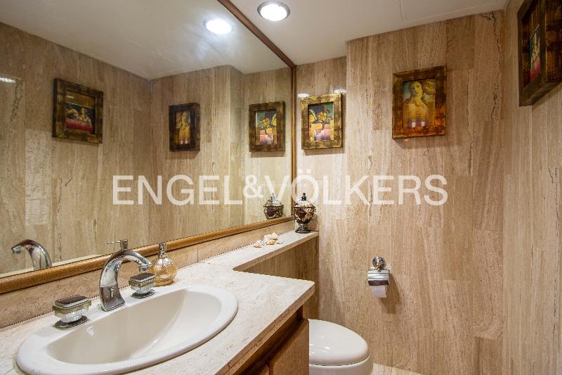 Impressive 4BR Duplex Penthouse in Los Balsos - 8