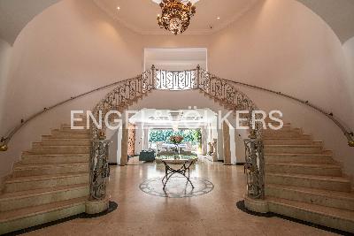 Casa de 5 alcobas en venta en El Poblado, Medellín, 909 m² · foto 3 de 20
