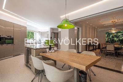 Casa de 5 alcobas en venta en El Poblado, Medellín, 909 m² · foto 7 de 20
