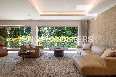 Casa de 5 alcobas en venta en El Poblado, Medellín, 909 m² · foto 13 de 20
